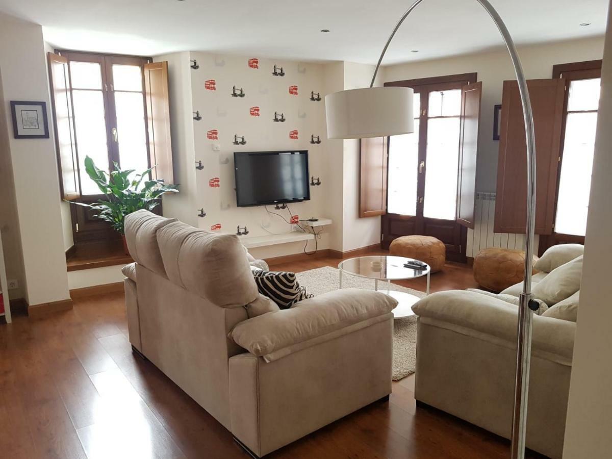 Apartamento Cine Colon Ribadeo Exterior foto
