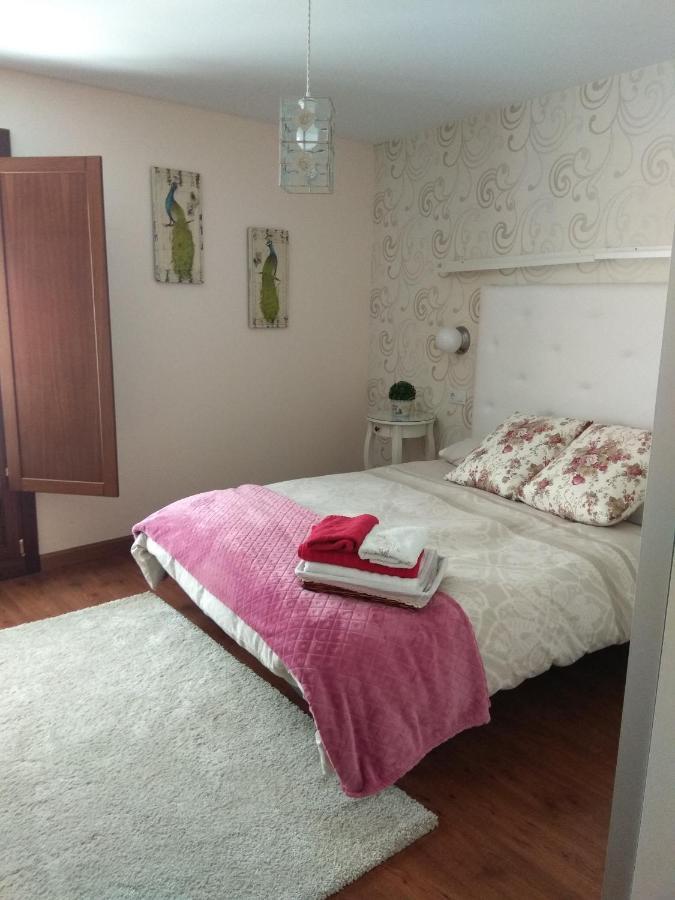 Apartamento Cine Colon Ribadeo Exterior foto