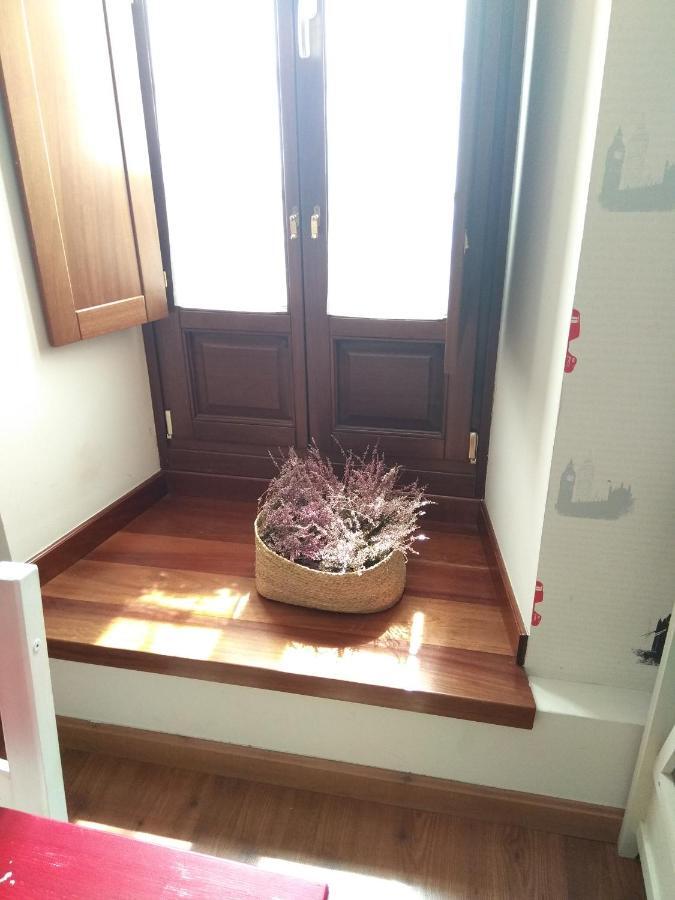 Apartamento Cine Colon Ribadeo Exterior foto
