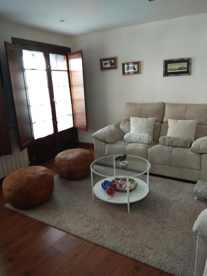 Apartamento Cine Colon Ribadeo Exterior foto
